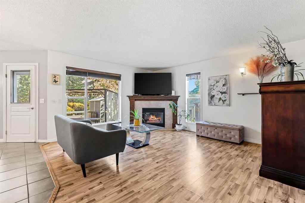 MLS® A2265204 - 248 Douglas Ridge Green SE in Douglasdale/Glen Calgary, Residential