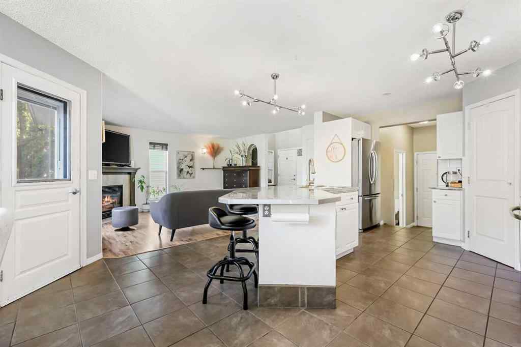 MLS® A2265204 - 248 Douglas Ridge Green SE in Douglasdale/Glen Calgary, Residential