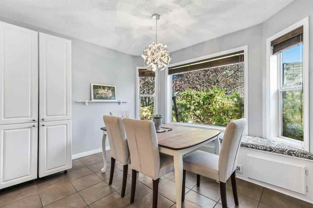 MLS® A2265204 - 248 Douglas Ridge Green SE in Douglasdale/Glen Calgary, Residential