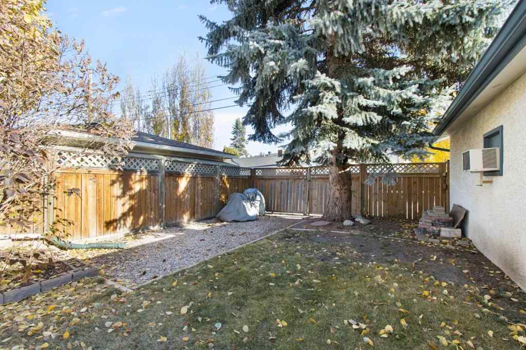 MLS® A2265205 - 1452 Lake Sylvan Drive SE in Bonavista Downs Calgary, Residential