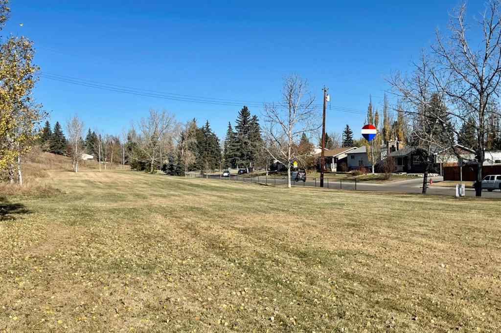 MLS® A2265205 - 1452 Lake Sylvan Drive SE in Bonavista Downs Calgary, Residential