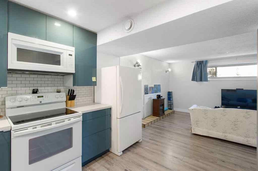 MLS® A2265205 - 1452 Lake Sylvan Drive SE in Bonavista Downs Calgary, Residential