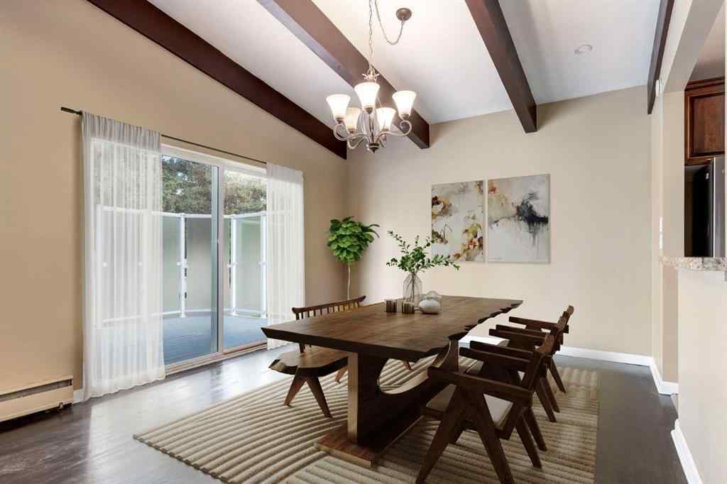 MLS® A2265208 - 911 80 Avenue SW in Chinook Park Calgary, Residential