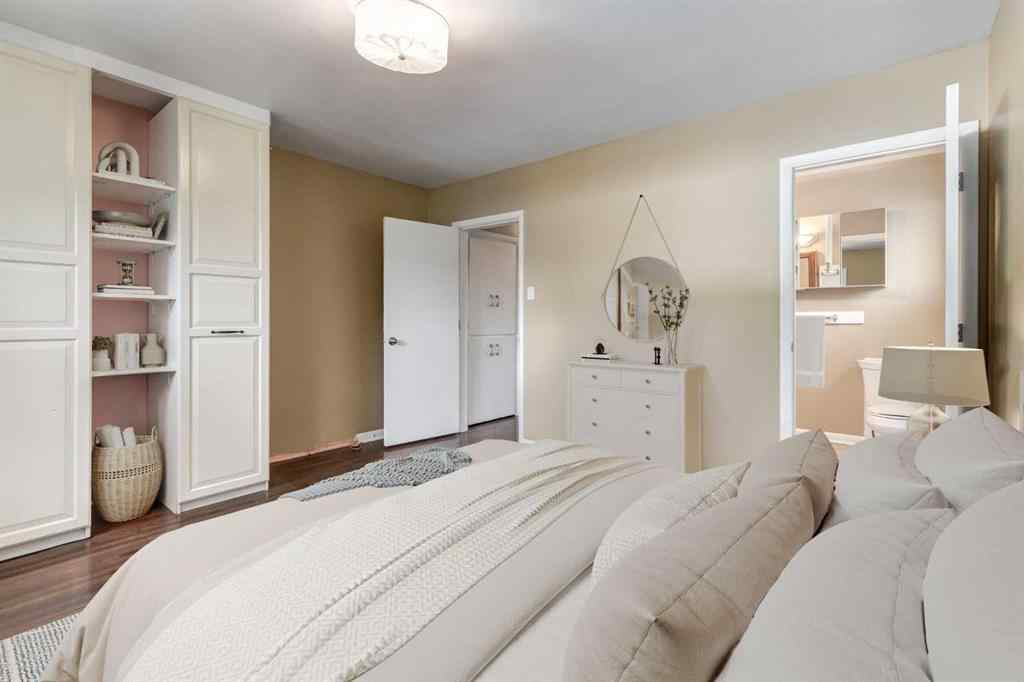 MLS® A2265208 - 911 80 Avenue SW in Chinook Park Calgary, Residential