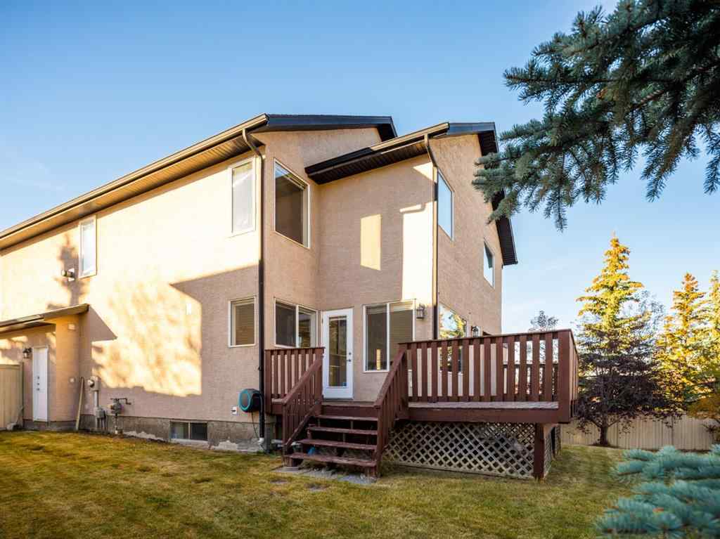 MLS® A2265209 - 38 Simcoe Crescent SW in Signal Hill Calgary, Residential