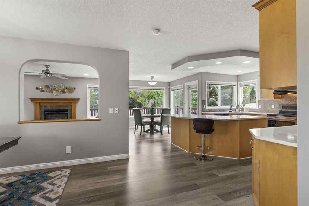 MLS® A2265209 - 38 Simcoe Crescent SW in Signal Hill Calgary, Residential