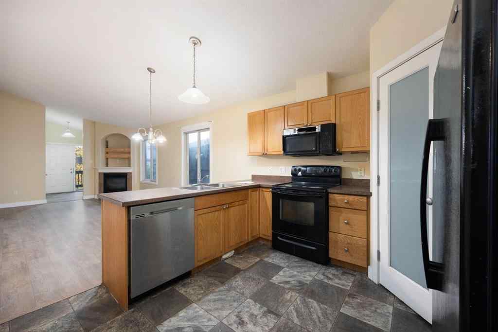 MLS® A2265213 - 354 Grosbeak Way  in Eagle Ridge Fort McMurray, Residential