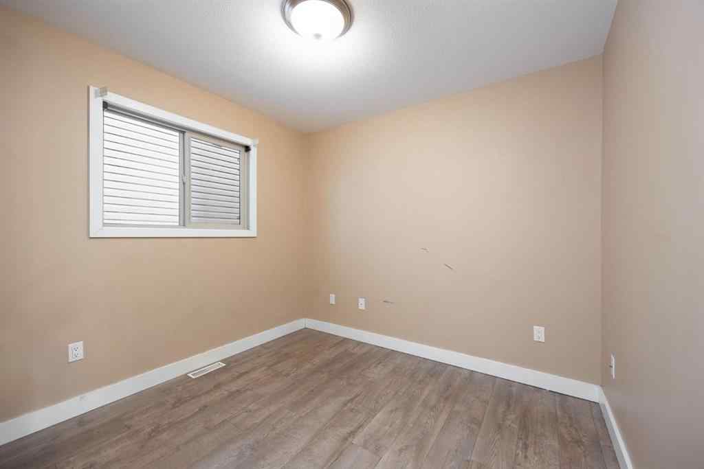 MLS® A2265213 - 354 Grosbeak Way  in Eagle Ridge Fort McMurray, Residential