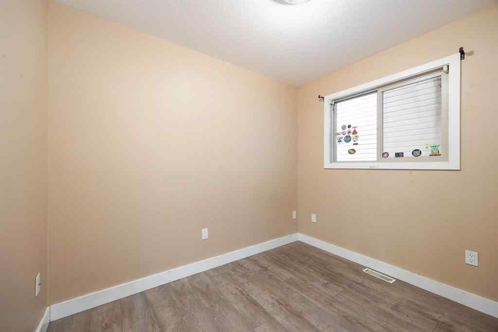 MLS® A2265213 - 354 Grosbeak Way  in Eagle Ridge Fort McMurray, Residential