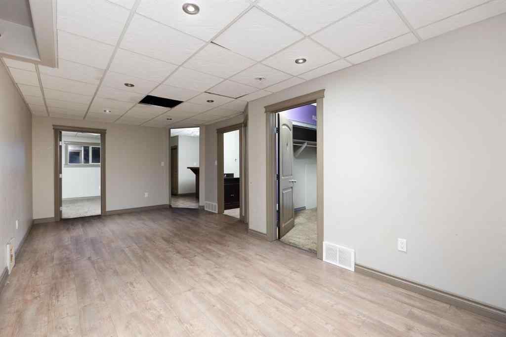 MLS® A2265213 - 354 Grosbeak Way  in Eagle Ridge Fort McMurray, Residential