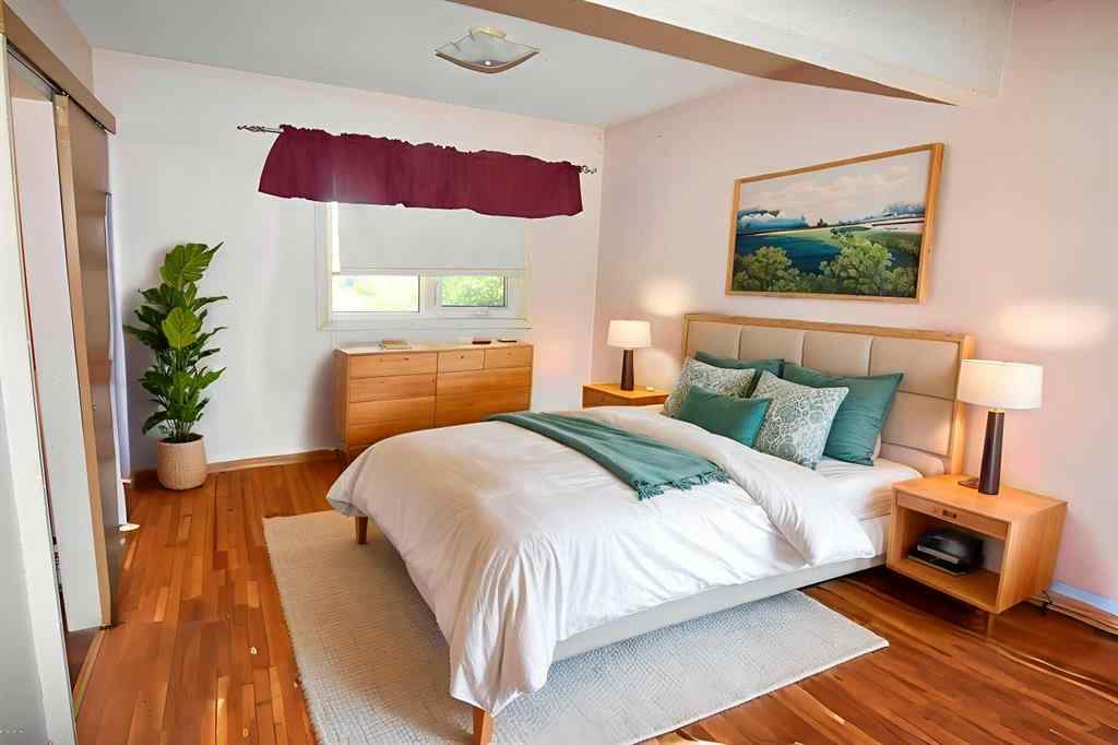 MLS® A2265216 - 1140 Trafford Drive NW in Thorncliffe Calgary, Residential