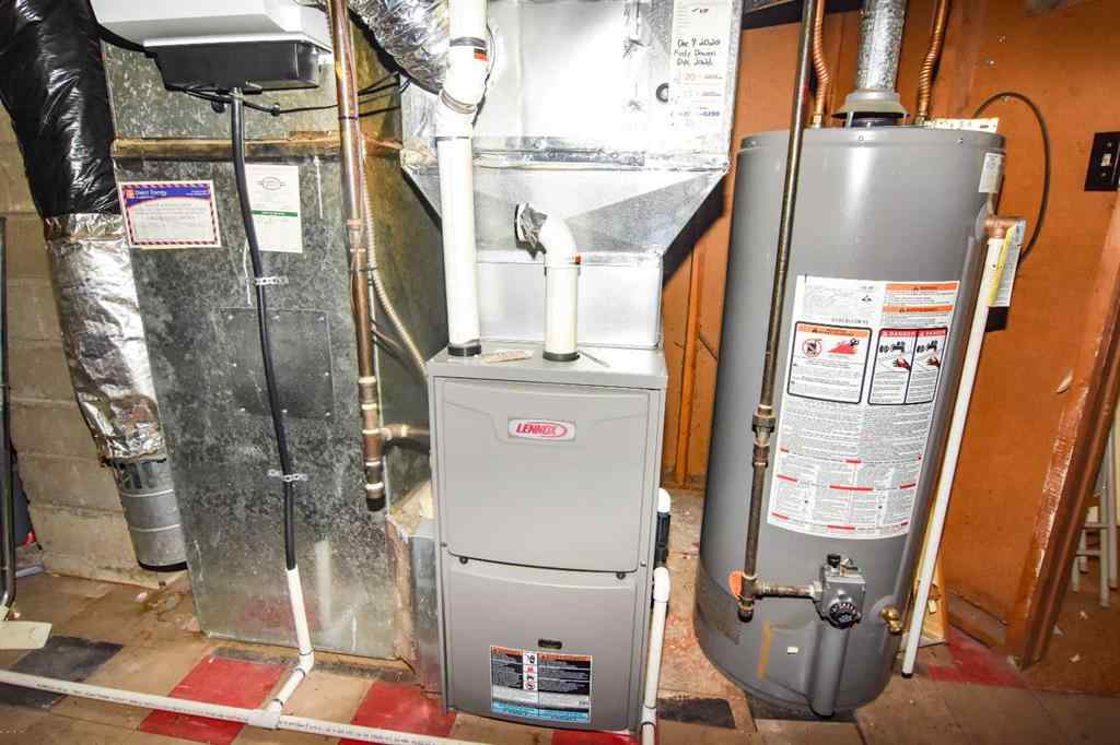 MLS® A2265216 - 1140 Trafford Drive NW in Thorncliffe Calgary, Residential