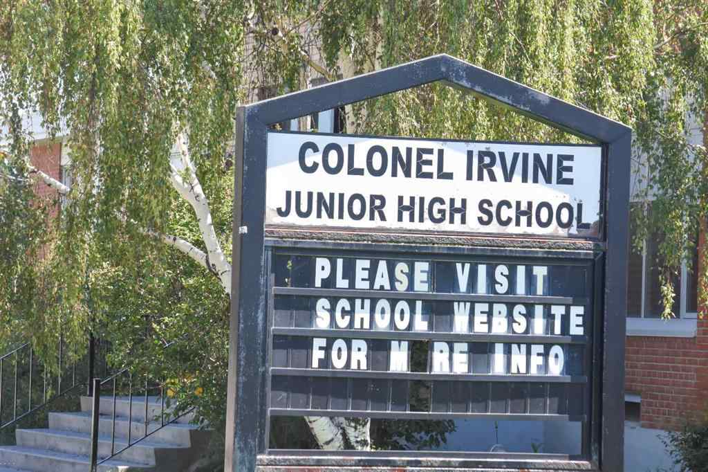 MLS® A2265216 - 1140 Trafford Drive NW in Thorncliffe Calgary, Residential