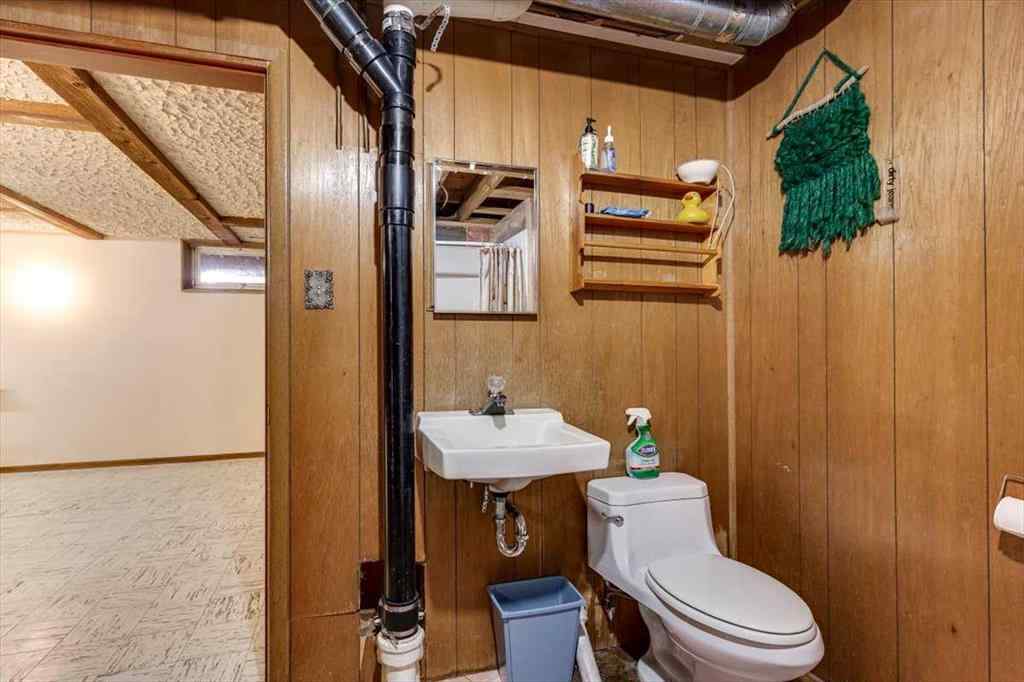 MLS® A2265223 - 5514 53 Street  in NONE Olds, Residential