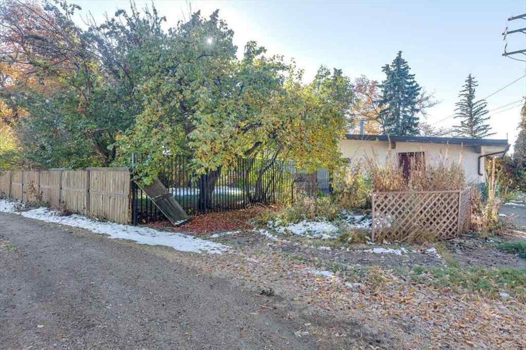 MLS® A2265223 - 5514 53 Street  in NONE Olds, Residential