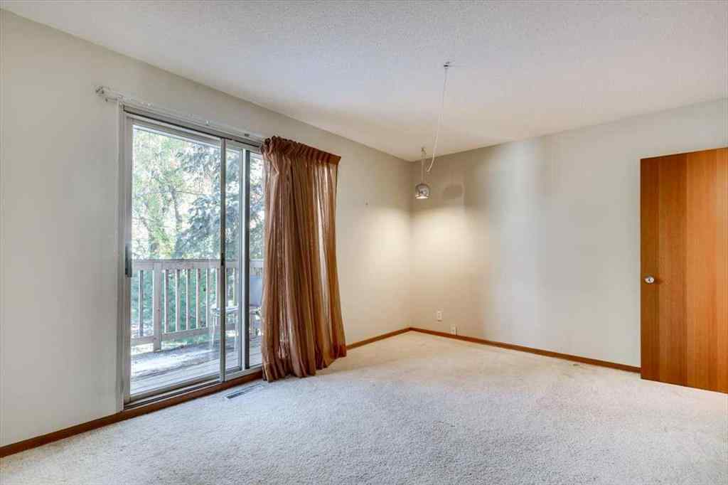 MLS® A2265223 - 5514 53 Street  in NONE Olds, Residential