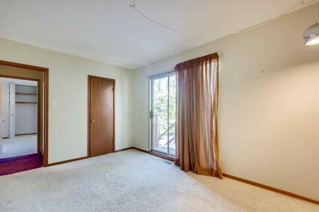 MLS® A2265223 - 5514 53 Street  in NONE Olds, Residential