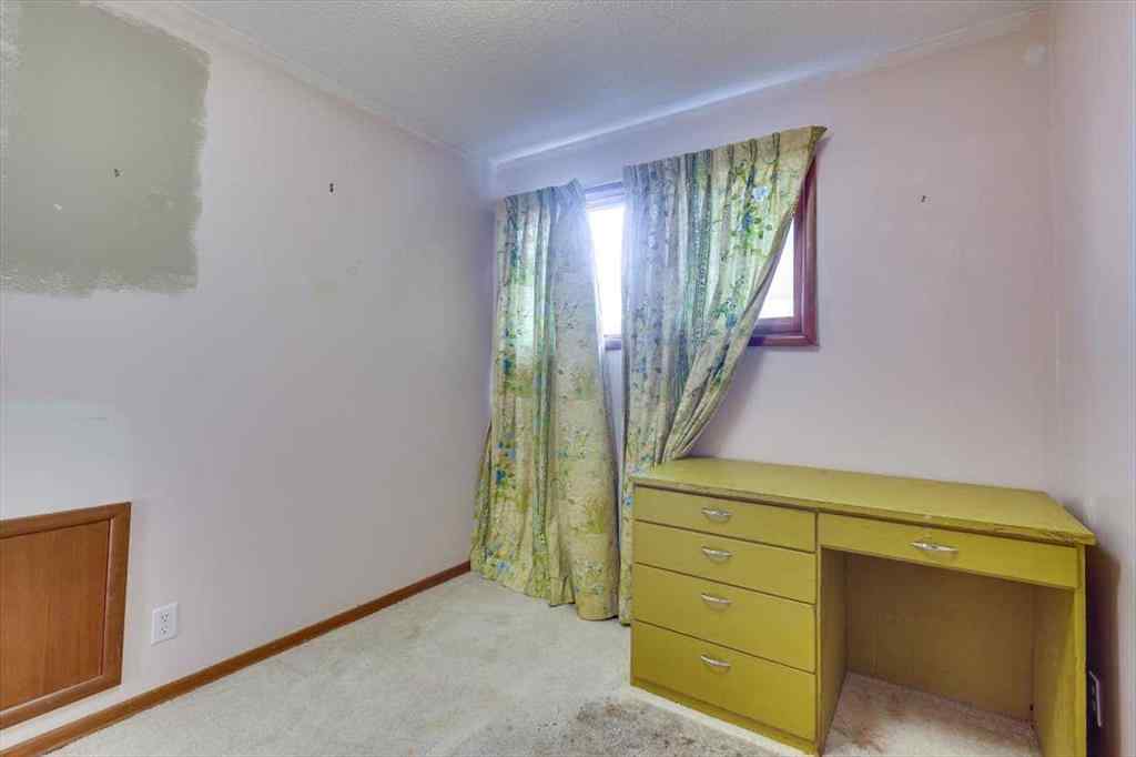 MLS® A2265223 - 5514 53 Street  in NONE Olds, Residential