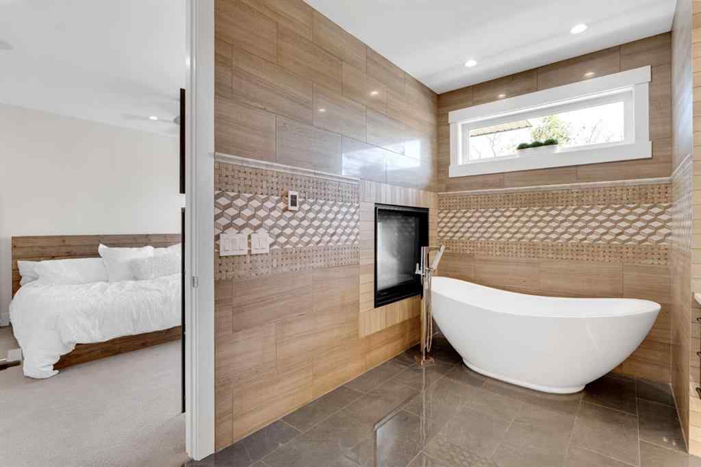 MLS® A2265225 - 2635 29 Street SW in Killarney/Glengarry Calgary, Residential