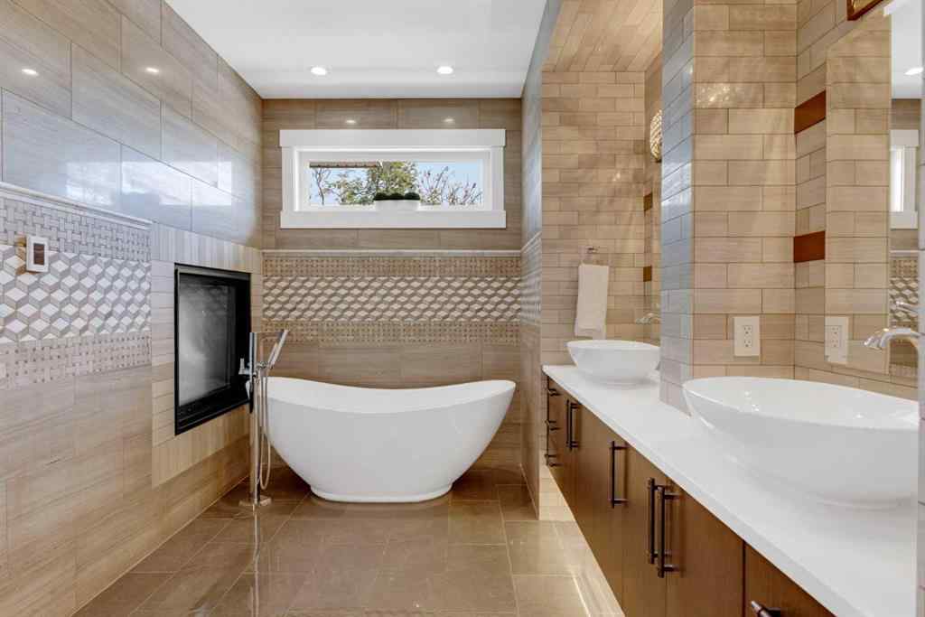 MLS® A2265225 - 2635 29 Street SW in Killarney/Glengarry Calgary, Residential