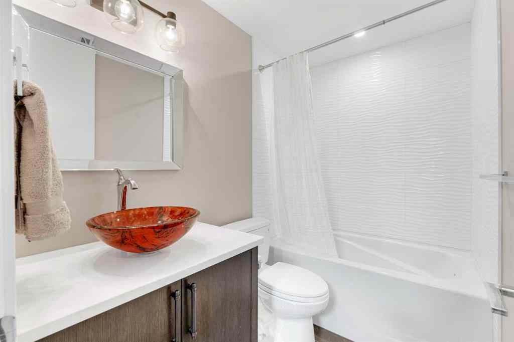 MLS® A2265225 - 2635 29 Street SW in Killarney/Glengarry Calgary, Residential