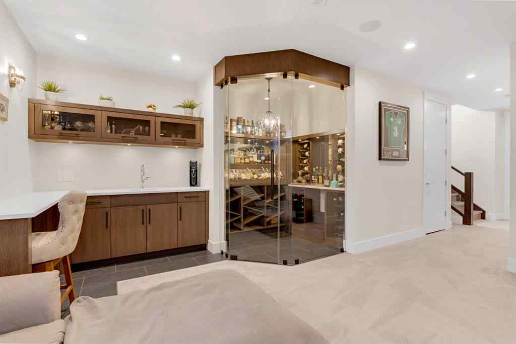 MLS® A2265225 - 2635 29 Street SW in Killarney/Glengarry Calgary, Residential