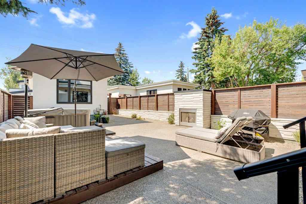 MLS® A2265225 - 2635 29 Street SW in Killarney/Glengarry Calgary, Residential
