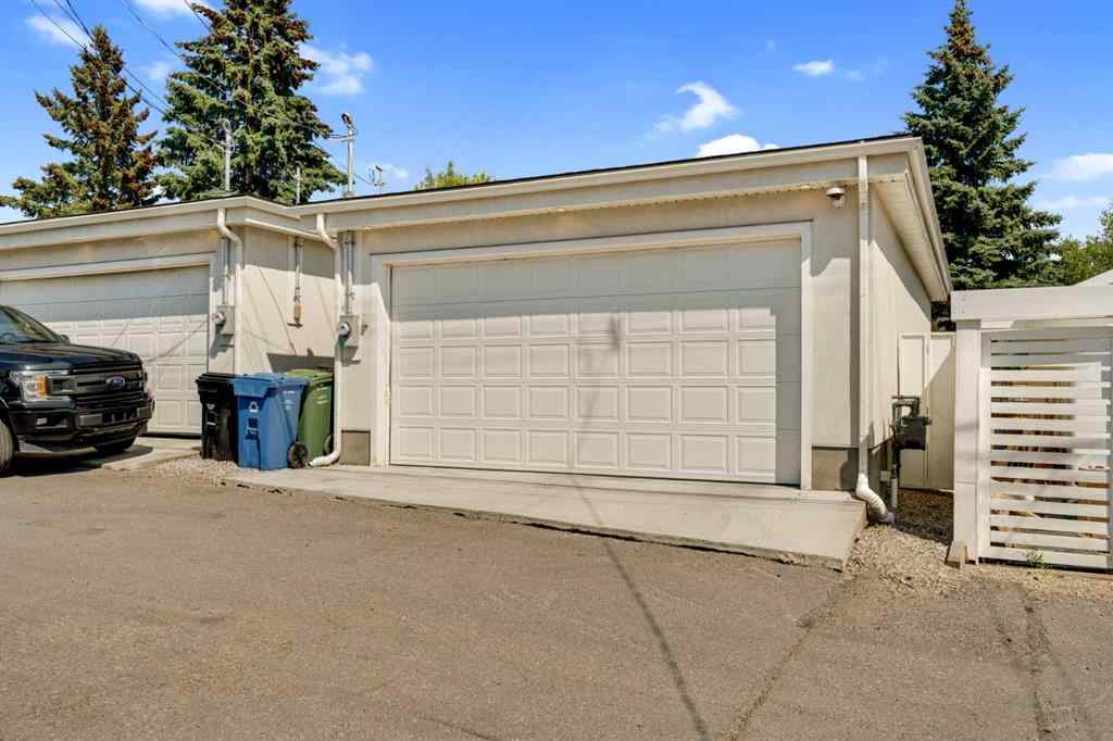 MLS® A2265225 - 2635 29 Street SW in Killarney/Glengarry Calgary, Residential
