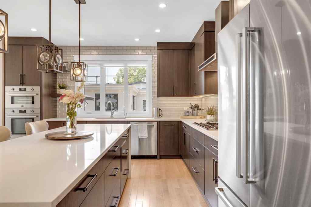 MLS® A2265225 - 2635 29 Street SW in Killarney/Glengarry Calgary, Residential