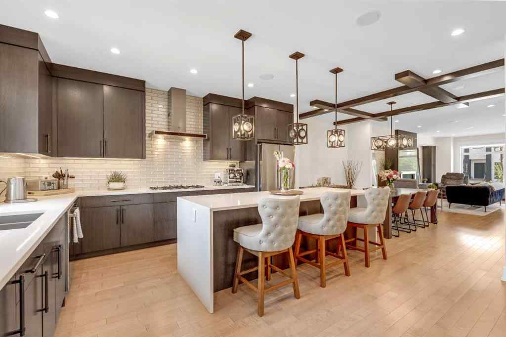 MLS® A2265225 - 2635 29 Street SW in Killarney/Glengarry Calgary, Residential