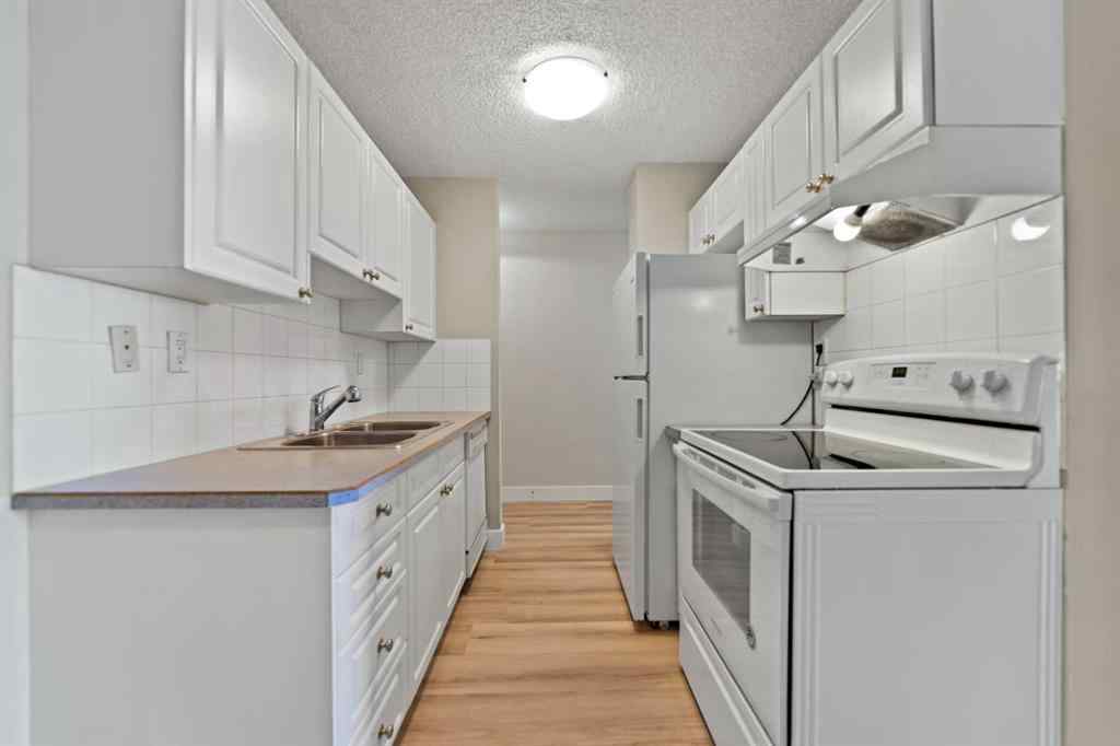 MLS® A2265231 - Unit #207 1335 12  SW in Beltline Calgary, Residential