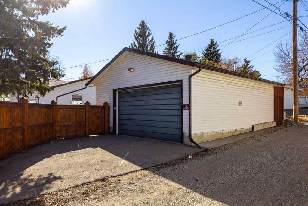 MLS® A2265233 - 7031 Hunterbow Crescent NW in Huntington Hills Calgary, Residential