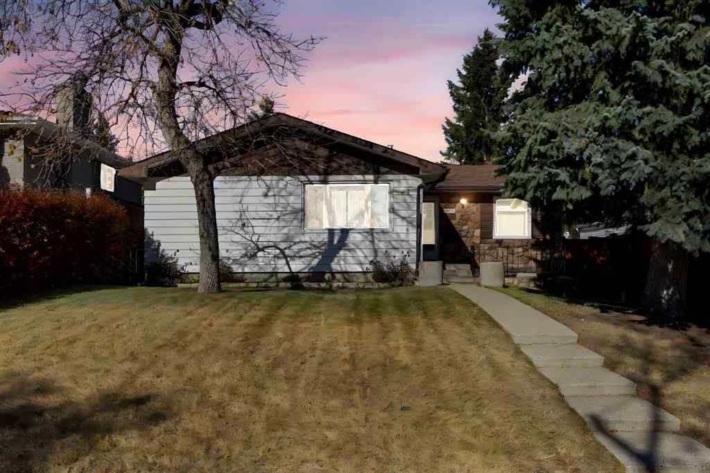 MLS® A2265233 - 7031 Hunterbow Crescent NW in Huntington Hills Calgary, Residential