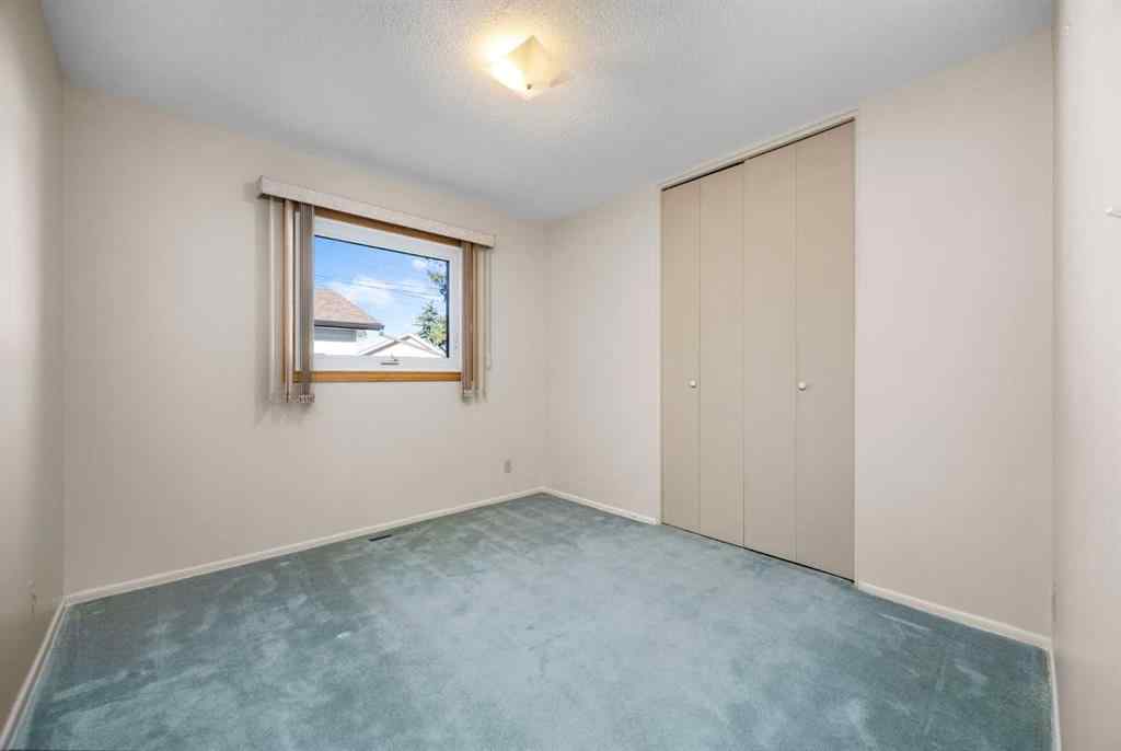 MLS® A2265233 - 7031 Hunterbow Crescent NW in Huntington Hills Calgary, Residential