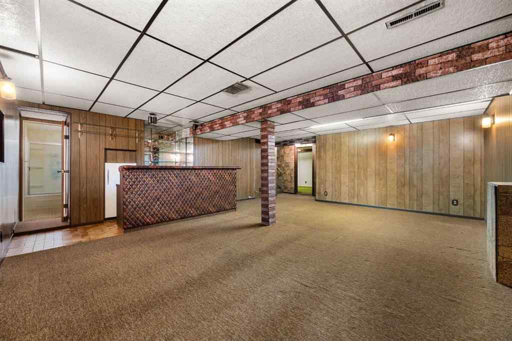 MLS® A2265233 - 7031 Hunterbow Crescent NW in Huntington Hills Calgary, Residential