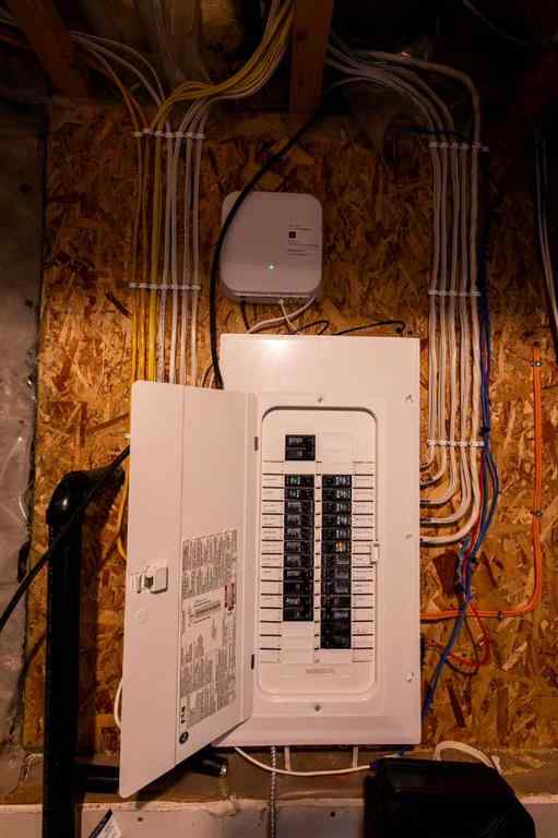 MLS® A2265234 - 4420 74 Street  in West Park Camrose, Residential