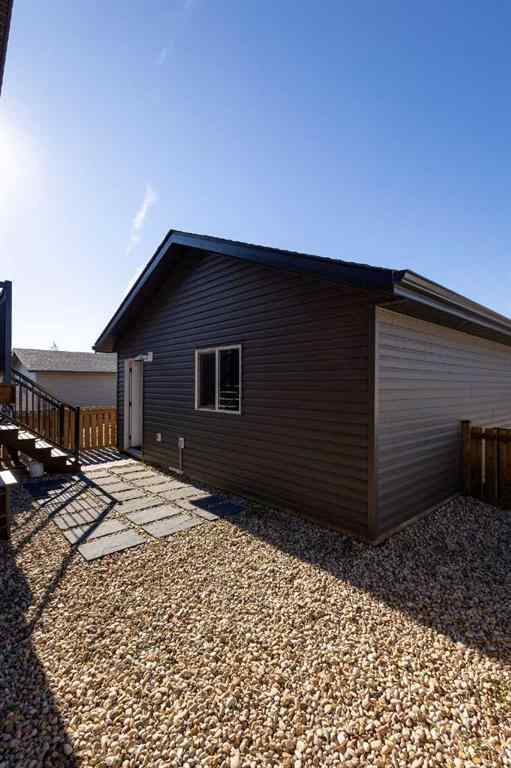 MLS® A2265234 - 4420 74 Street  in West Park Camrose, Residential