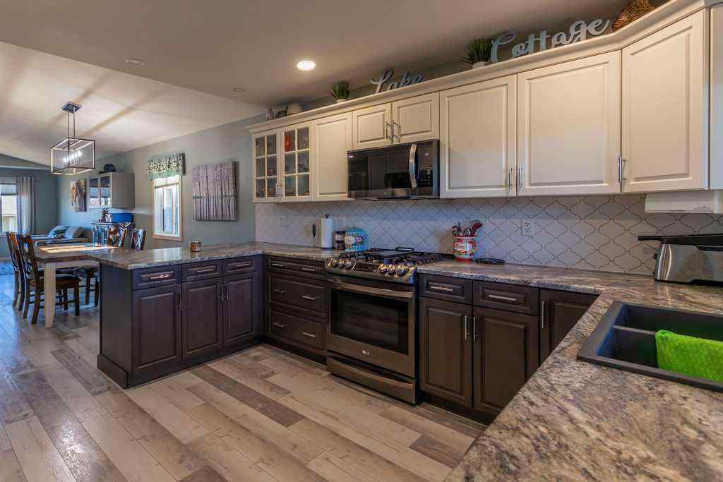 MLS® A2265234 - 4420 74 Street  in West Park Camrose, Residential