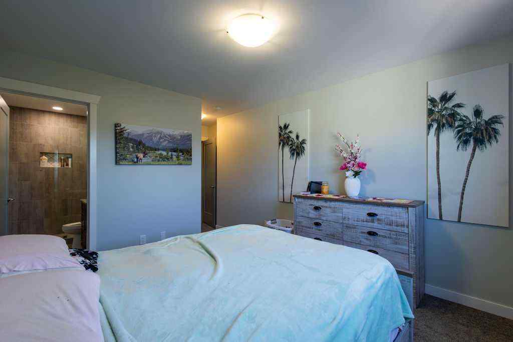 MLS® A2265234 - 4420 74 Street  in West Park Camrose, Residential