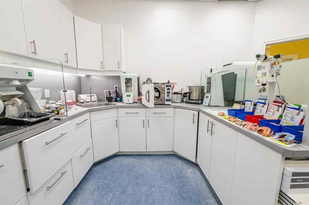 MLS® A2265248 - Unit #101 12125 99 Street  in Northridge Grande Prairie, Commercial