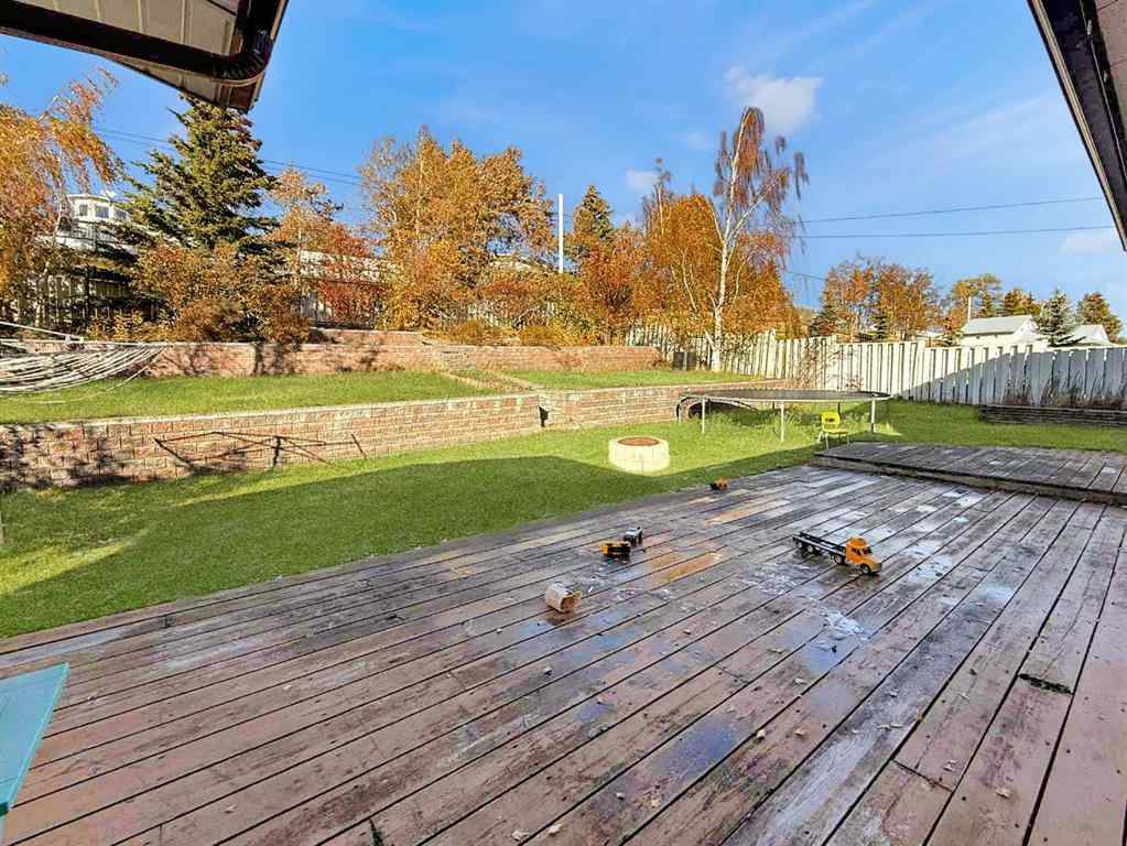 MLS® A2265249 - 10530 98th Avenue  in NONE Grande Cache, Residential