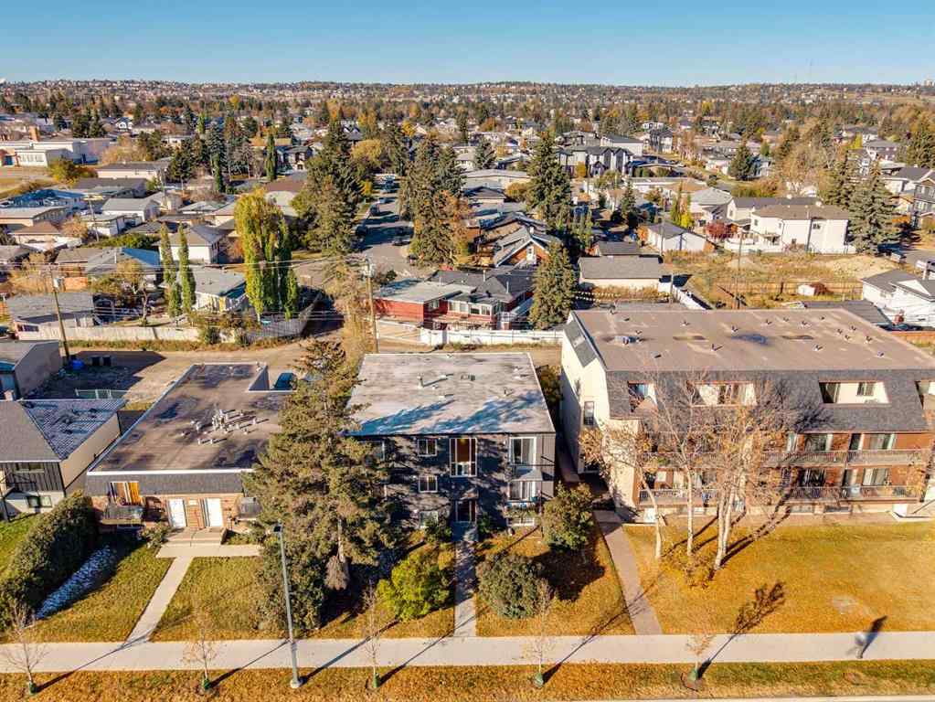 MLS® A2265250 - 1121 37 Street SW in Rosscarrock Calgary, Commercial