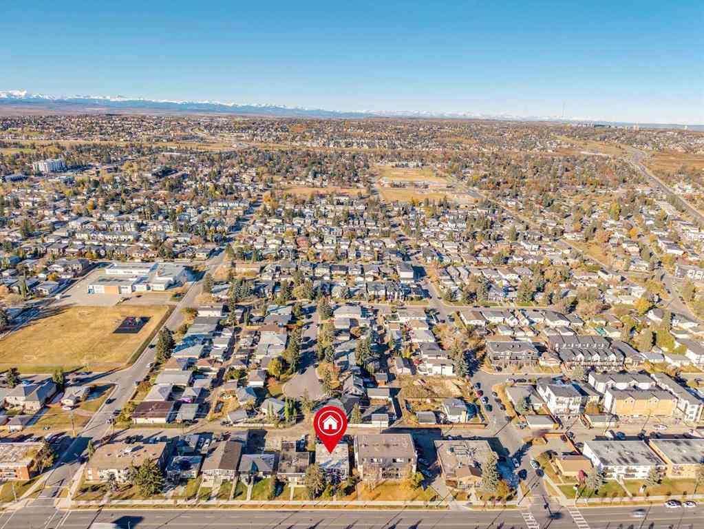 MLS® A2265250 - 1121 37 Street SW in Rosscarrock Calgary, Commercial