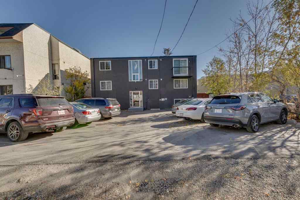MLS® A2265250 - 1121 37 Street SW in Rosscarrock Calgary, Commercial