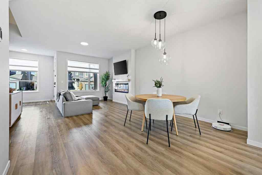 MLS® A2265256 - 511 Wolf Creek Way SE in Wolf Willow Calgary, Residential