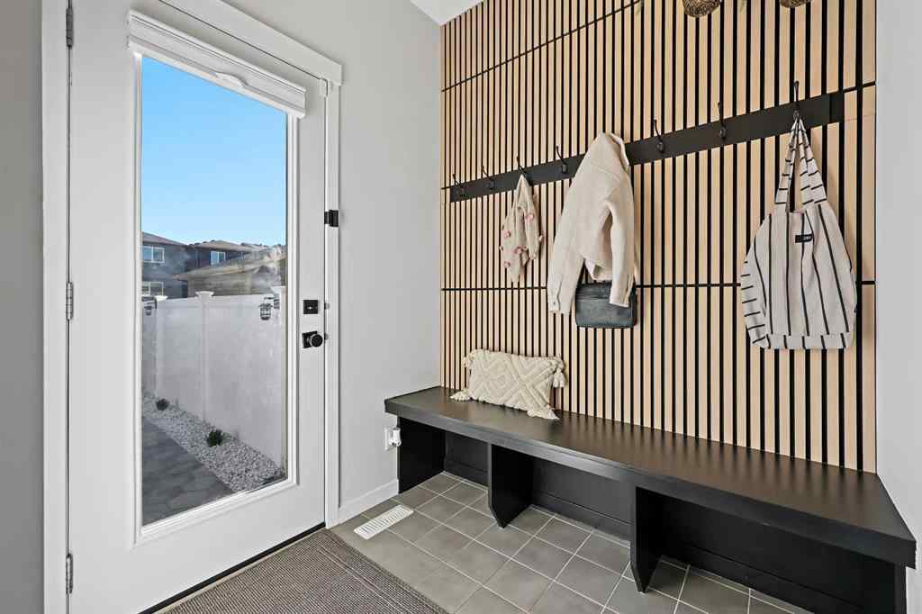 MLS® A2265256 - 511 Wolf Creek Way SE in Wolf Willow Calgary, Residential