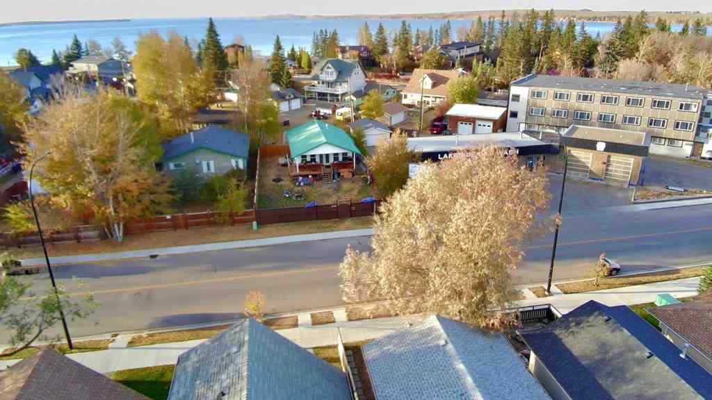MLS® A2265267 - 3327 50 Avenue  in Cottage Area Sylvan Lake, Residential