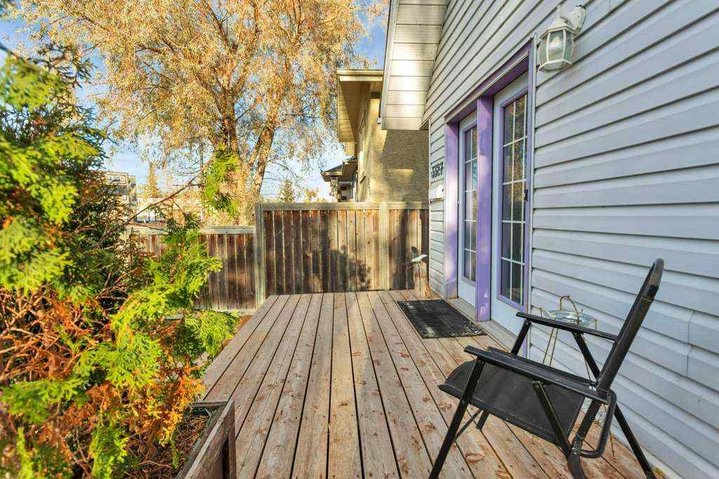 MLS® A2265267 - 3327 50 Avenue  in Cottage Area Sylvan Lake, Residential