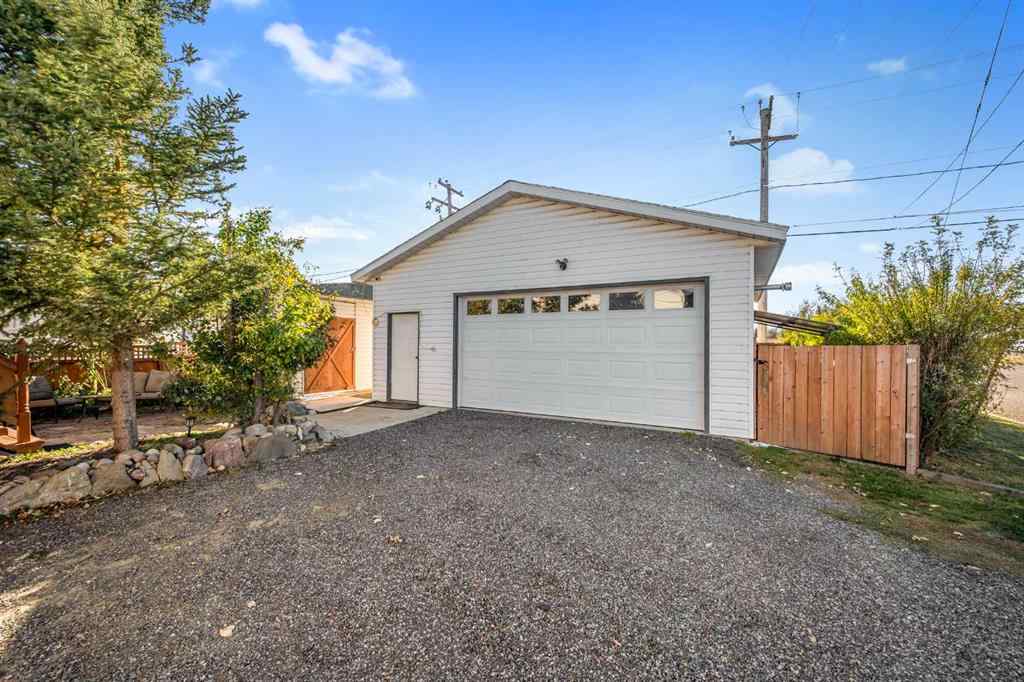 MLS® A2265272 - 303 1 Street  in NONE Irricana, Residential