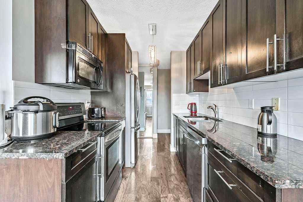 MLS® A2265273 - Unit #409 4455A Greenview Drive NE in Greenview Calgary, Residential